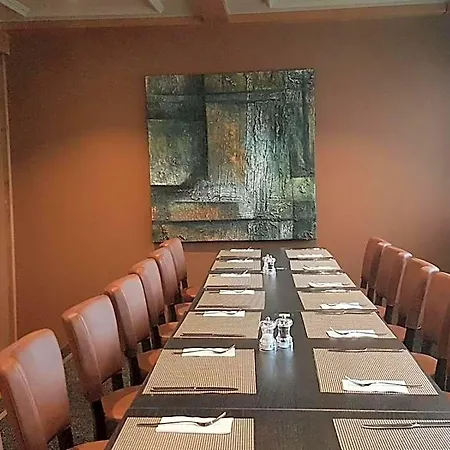 Bahnhof Hotel *
